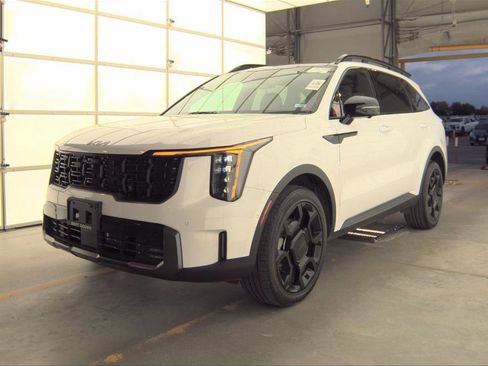 Used 2025 Kia Sorento SX Prestige w/ Olive Brown Leather Package image 2