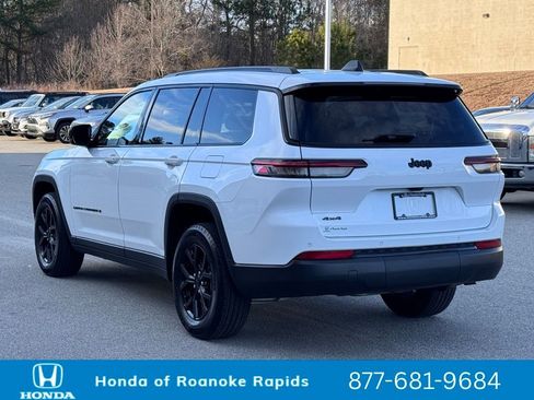 Used 2024 Jeep Grand Cherokee L Laredo image 21