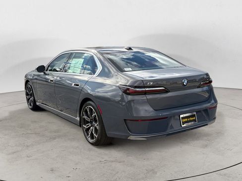 New 2026 BMW i7 xDrive60 w/ Executive Package AWD/4WD image 5
