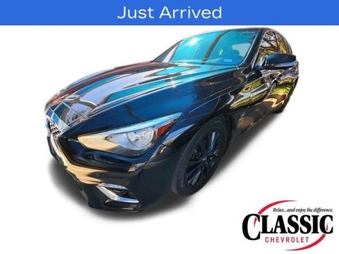 Used 2018 INFINITI Q50 Luxe w/ Sensory Package (Luxe) image 5