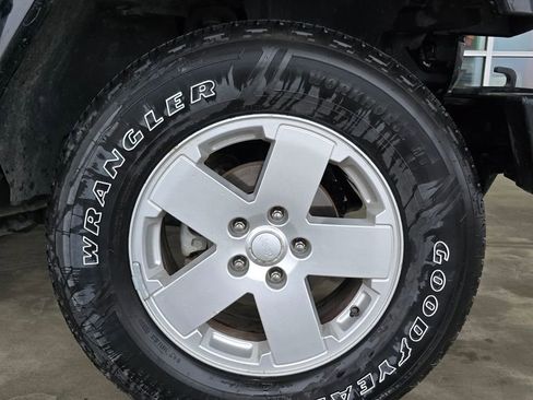 Used 2008 Jeep Wrangler Sahara w/ PWR Convenience Group image 19