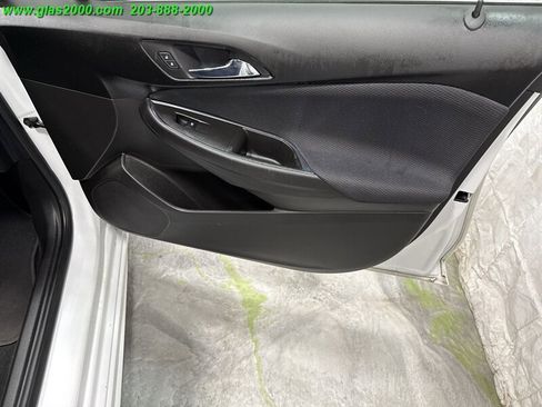 Used 2017 Chevrolet Cruze LT w/ RS Package image 26