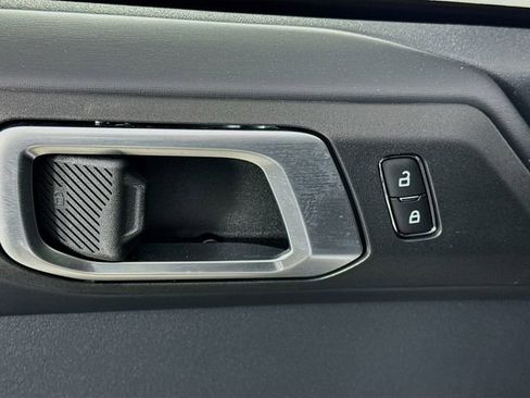 New 2025 Ford Bronco Outer Banks w/ Sasquatch Package image 18