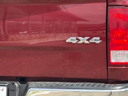 Used 2018 RAM 2500 Tradesman w/ Chrome Appearance Group AWD/4WD image 8