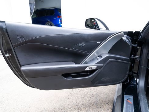 Used 2019 Chevrolet Corvette Z06 RWD image 14
