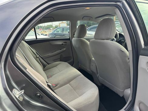 Used 2012 Toyota Corolla L FWD image 15