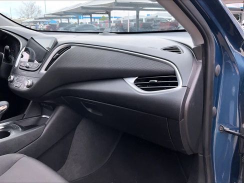 Used 2024 Chevrolet Malibu LT FWD image 16