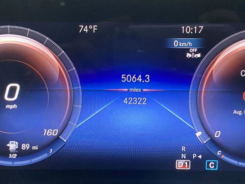 Used 2023 Mercedes-Benz GLA 250 4MATIC image 13