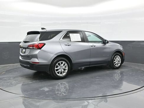 Used 2024 Chevrolet Equinox LT FWD image 7