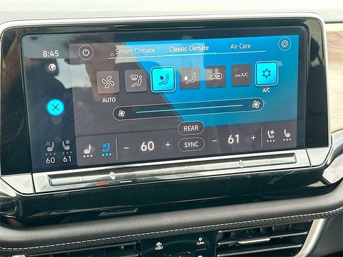 Used 2024 Volkswagen Atlas SE image 15