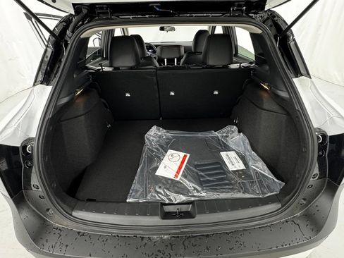 New 2026 Nissan Kicks SR w/ Cold Weather Package AWD/4WD image 15