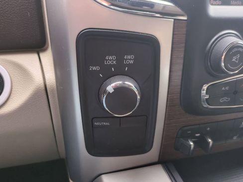 Certified 2017 RAM 2500 Laramie w/ Convenience Group image 40