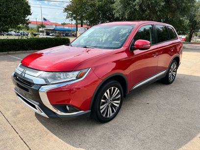 Used 2019 Mitsubishi Outlander SE