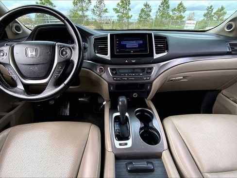 Used 2017 Honda Ridgeline RTL image 14
