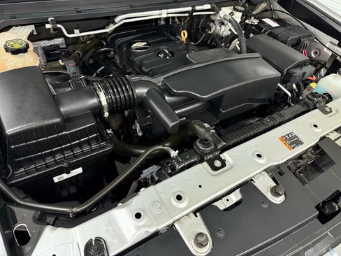 Used 2020 Chevrolet Colorado W/T w/ WT Convenience Package image 46