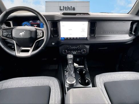 Used 2025 Ford Bronco Big Bend w/ Black Appearance Package image 10