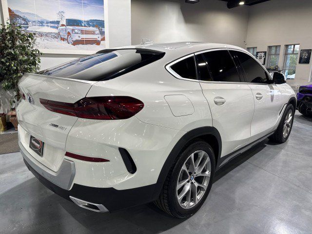 Used 2021 BMW X6 sDrive40i RWD image 2