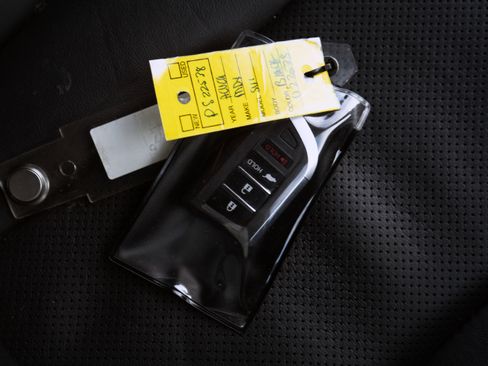 Used 2023 Acura MDX SH-AWD w/ Technology Package image 54