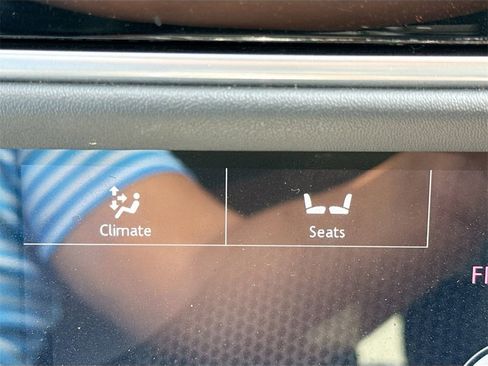 Used 2019 Land Rover Range Rover Supercharged image 22