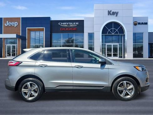 Used 2022 Ford Edge SEL w/ Convenience Package AWD/4WD image 2