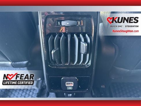 Used 2024 Jeep Compass Trailhawk image 40