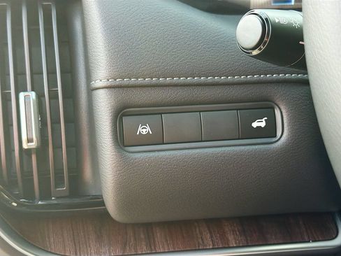 New 2026 Nissan Armada SL w/ Captain's Chari Seat Package RWD image 11