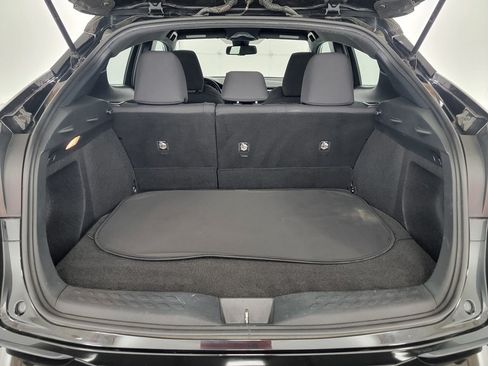 Used 2019 Toyota C-HR XLE FWD image 28