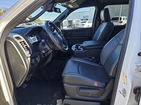 New 2025 RAM 2500 Tradesman image 17