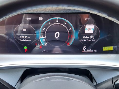 Certified 2026 Volkswagen Tiguan SE AWD/4WD image 12