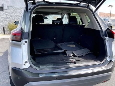 Certified 2023 Nissan Rogue SV w/ SV Premium B Package FWD image 34