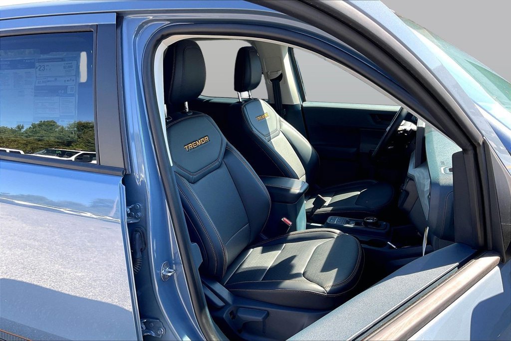 New 2025 Ford Maverick Tremor AWD/4WD image 8