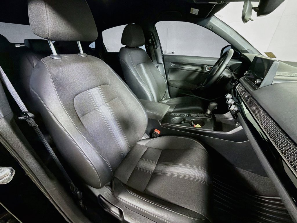 Used 2025 Honda Civic Sport image 23
