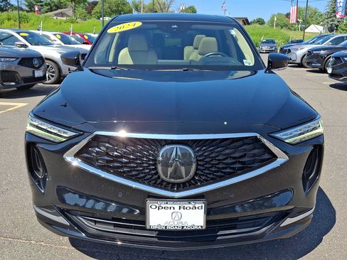 Used 2024 Acura MDX SH-AWD w/ Technology Package image 2