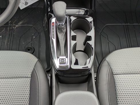 New 2026 Chevrolet Trax LT image 6