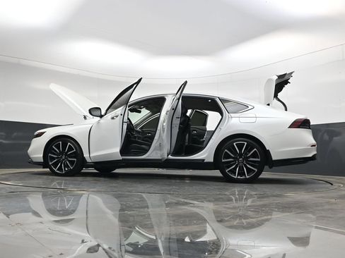 Used 2023 Honda Accord Touring image 40