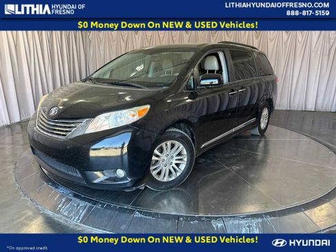 Used 2014 Toyota Sienna XLE w/ XLE Premium Package FWD image 1