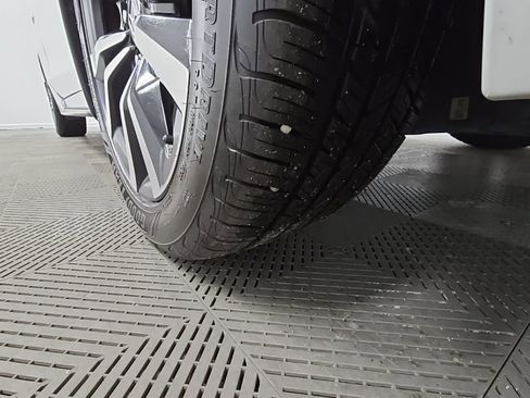 Used 2024 Honda Civic EX-L image 44