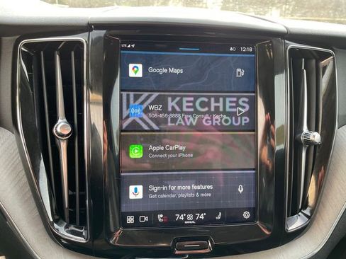 Used 2025 Volvo XC60 B5 Plus image 34