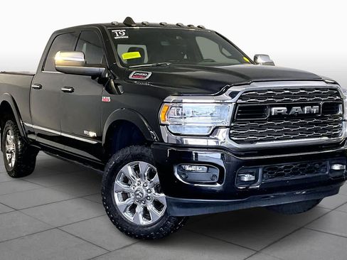 Used 2019 RAM 2500 Limited image 3