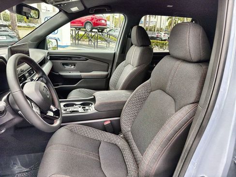 New 2026 Honda Pilot Sport image 25