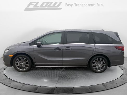 Certified 2026 Honda Odyssey Touring image 5