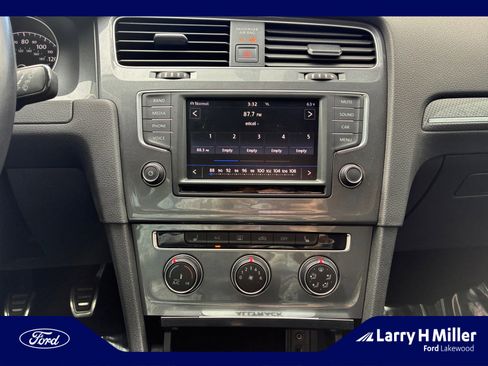 Used 2017 Volkswagen Golf Alltrack SE image 27