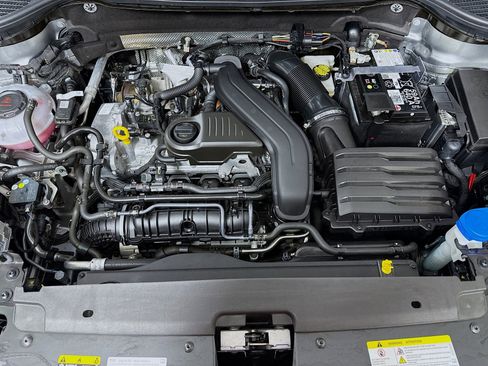 Certified 2025 Volkswagen Taos S image 27