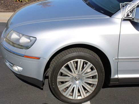Used 2006 Volkswagen Phaeton V8 AWD/4WD image 26
