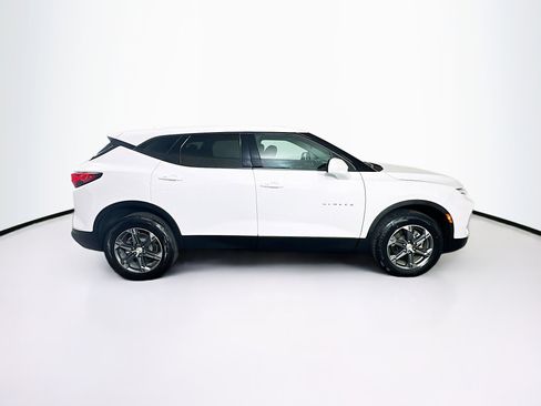 Used 2024 Chevrolet Blazer LT image 10