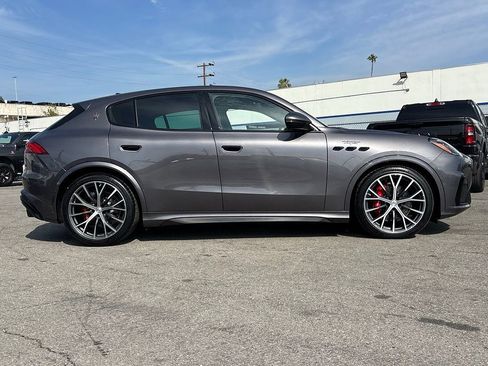 Used 2024 Maserati Grecale Trofeo AWD/4WD image 2