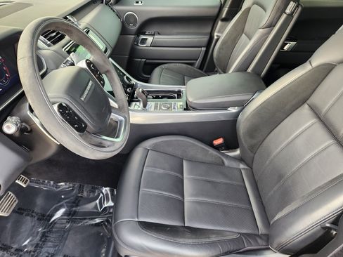 Used 2020 Land Rover Range Rover Sport HST image 12