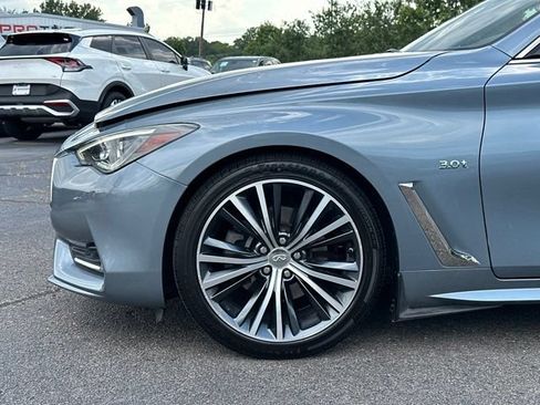 Used 2018 INFINITI Q60 3.0t Luxe w/ Sensory Package 3.0T Luxe RWD image 9