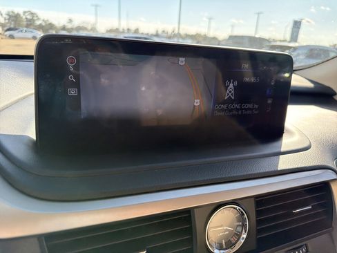 Used 2022 Lexus RX 350L FWD w/ Premium Package image 17