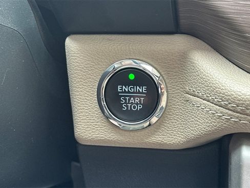 Used 2023 Ford Expedition Max Limited image 23